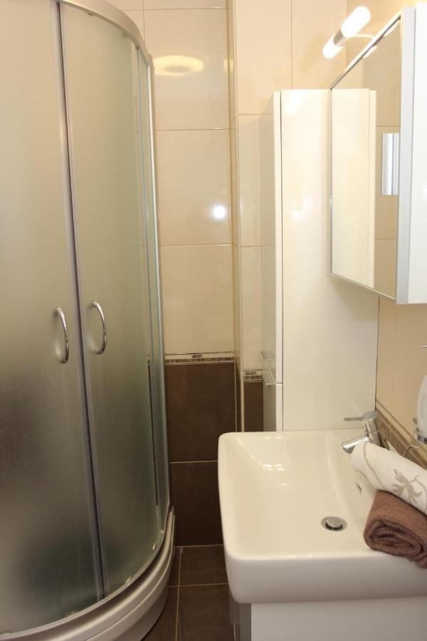 Holiday House Pine Tree Nerezisca Экстерьер фото
