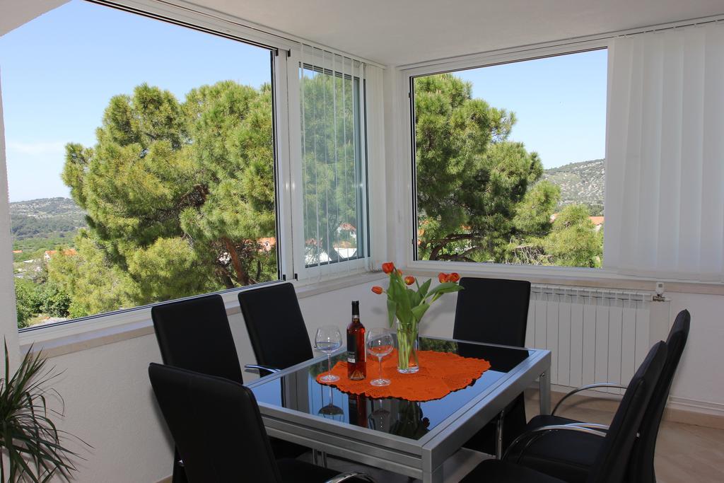 Holiday House Pine Tree Nerezisca Экстерьер фото