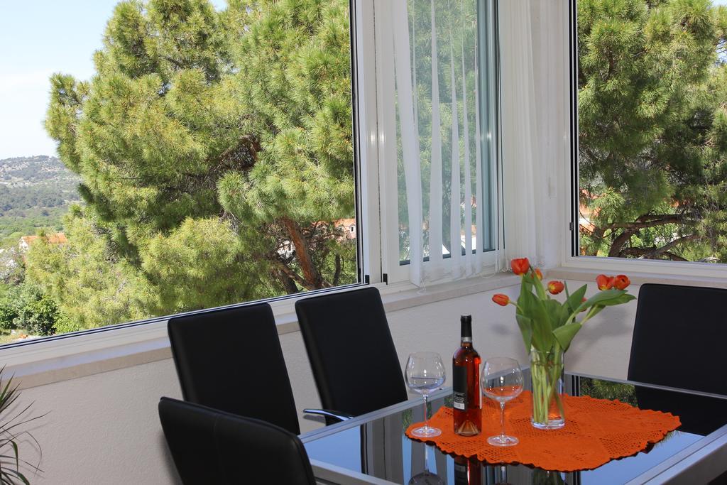 Holiday House Pine Tree Nerezisca Экстерьер фото