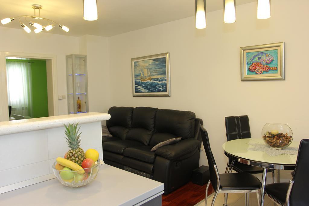 Holiday House Pine Tree Nerezisca Экстерьер фото